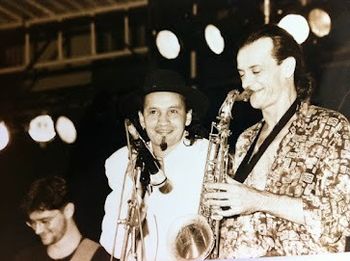 ZULETA & CASAS
