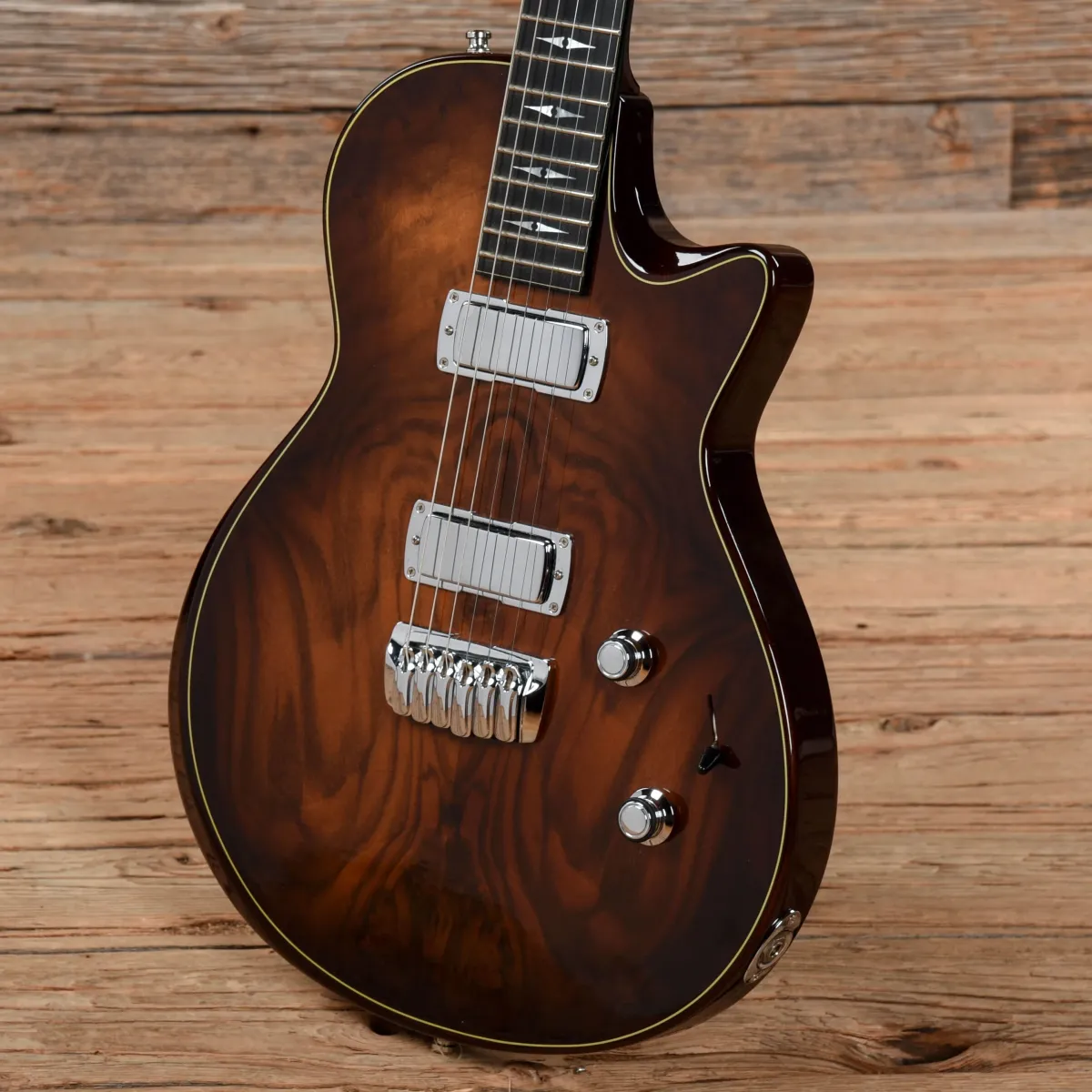 Taylor SB-C1 Solidbody Walnut (LAGER)