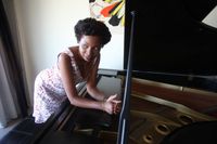 Lady Leah's R&B at Cheri