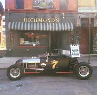 Acoustic Brew @ Richmond's Tavern