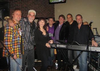 Songs In The Attic - Mike Leslie, Marty Kersich, Rich Forman, John Mistretta, Gary Gonzalez, David Clark
