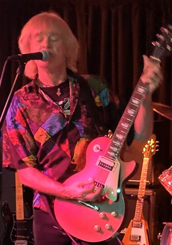 Mike on his Les Paul
