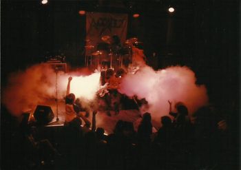 Assault-Troubadour
