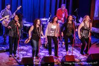 Caring for Carrie - Divas with a Twist