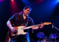 LIVE The Daniel Castro Band