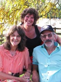 Saturday Market w/ Fiddlin' Sue Band