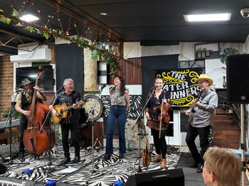 Charley Castle jumped up with us at The Oasis Tamworth as part of Hats Off To Country 2025
