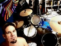 Leif with bass and drums