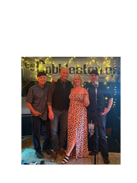 The Cobblestones Band Perform