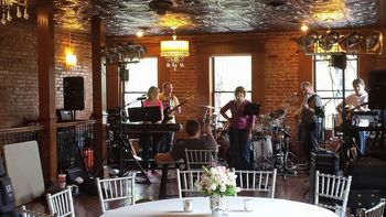 T Ross Band at wedding reception in Lees Summit MO

