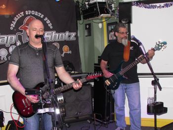 Gary Abrahams on bass
