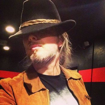 Grady try'n on Dusty's hat
