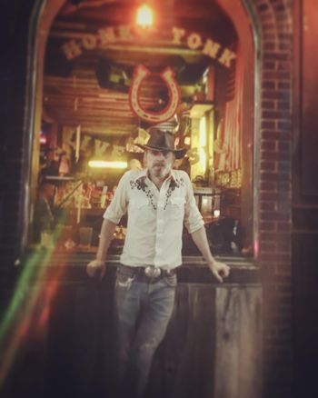 Grady Hoss at Skinny Dennis in Brooklyn NYC
