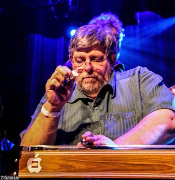 Mr. Dave van Allen (The Sad machine))
