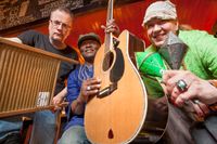 Siama's Afrobilly Trio (Mikkel & Dallas)