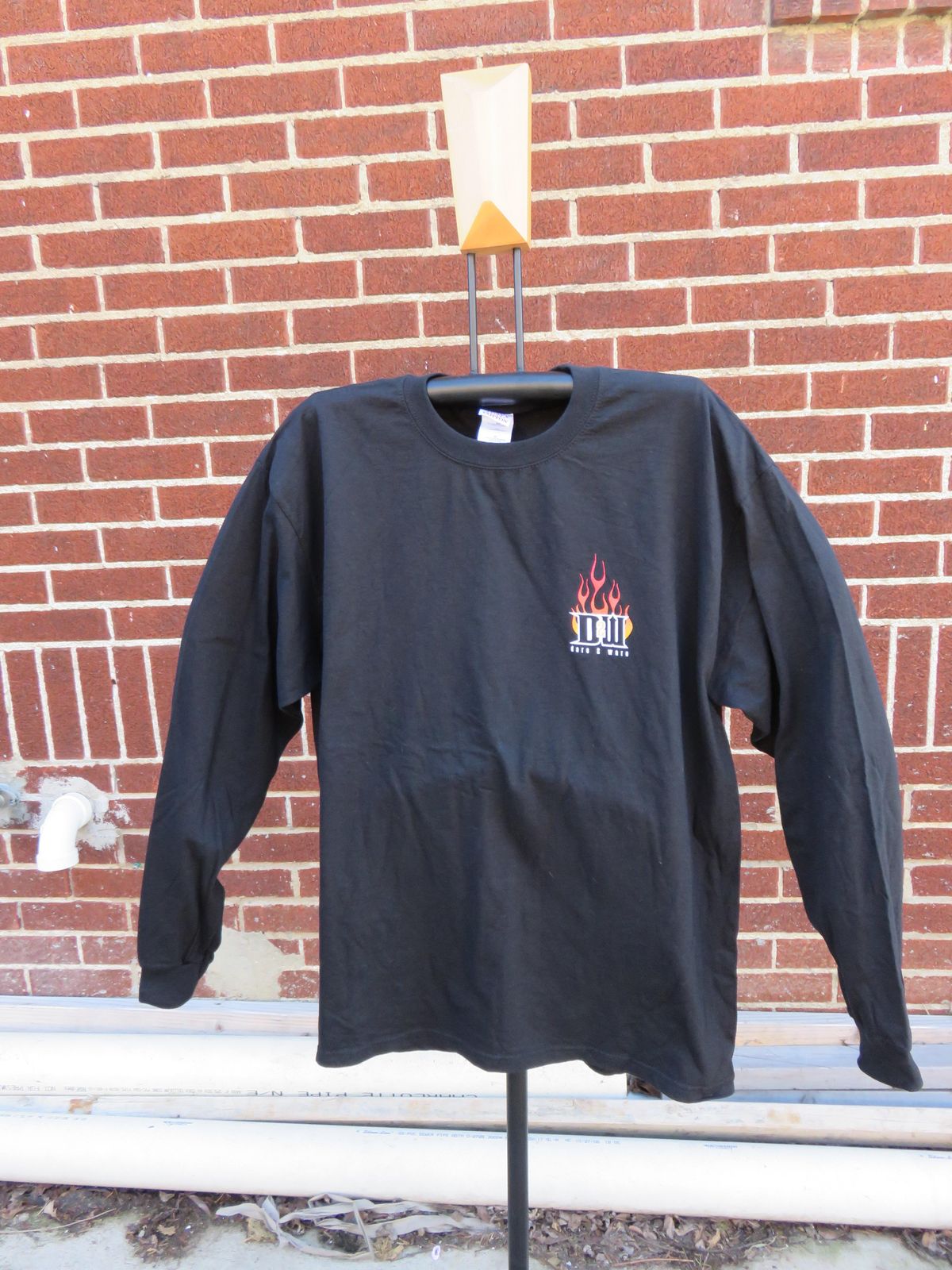 LS SKULL FRONT - BLACK (PLUS)