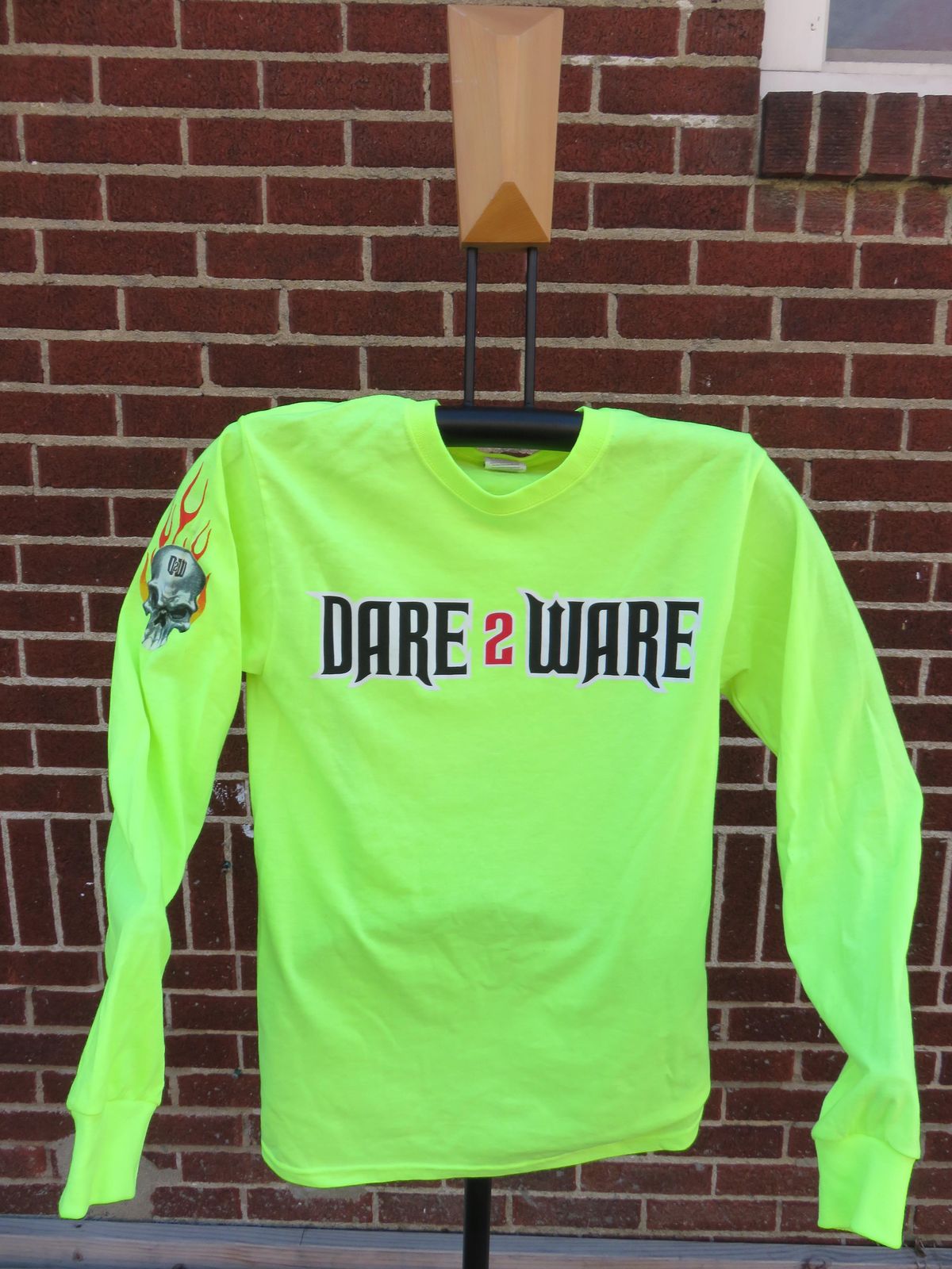 LONG SLEEVE w/ SKULL - SAFETY GREEN (PLUS)