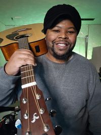 Theo Perry | Solo Acoustic | Live in Marysville, Ohio at Retreat 21
