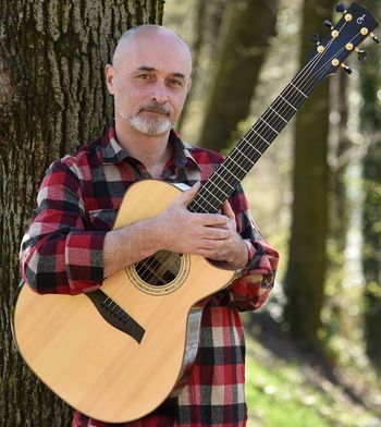 Enrico Negro - guitar.
