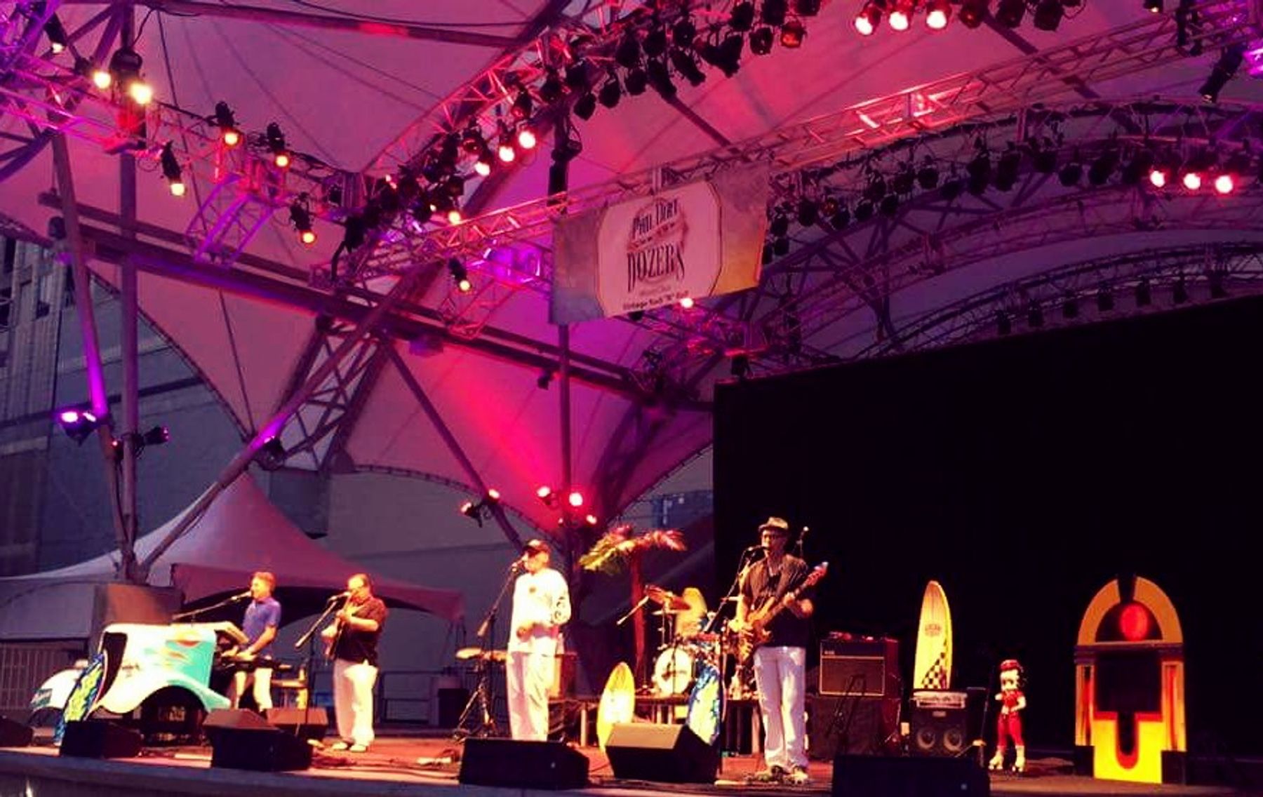 Dozer Note phil dirt and the dozers