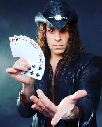 Award Winning Rock Illusionist Stars in Super Stars of Magic
