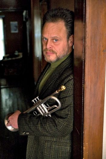 Stan Kessler - horns
