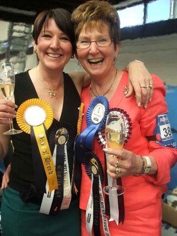 The winning pair, Shellie BIS with Pebbles, Carol 2nd BIG Cricket
