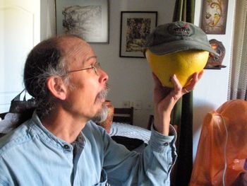 Mark and the pomello.
