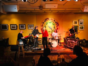 Lisa Bodnar and Whistlegrass perform at the Elk Creek Cafe in Millheim, PA on their PA67 Tour

