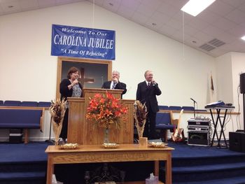 Ernie singing the high part with Mike and Theresa Blanton at the Tunring Point FWB Carolina Jubilee Spartanburg, SC 09/20/12
