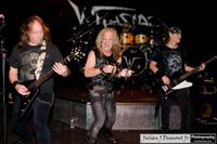 Wildside ROCKS Wally's!
