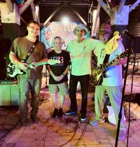 Los #3 Dinners live at Sam’s Burger Joint! 