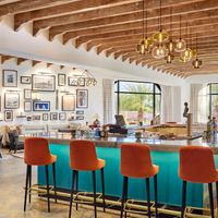 The Peak Lobby Bar - Live Music