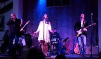 Rebekah Meldrum & Paul Holdman Band Welcome The FDIC