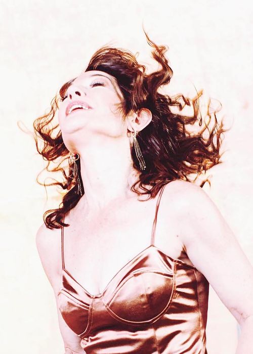 Shelly Rudolph, Portland jazz and soul recording artist — vocalist known for her smoky, soulful style, available to stream and purchase.