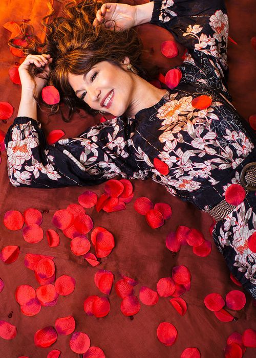 Shelly Rudolph, Portland jazz and soul recording artist — vocalist known for her smoky, soulful style, available to stream and purchase.