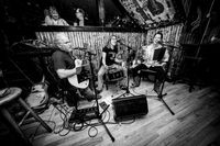 Mike Benjamin - Acoustic Trio - w special guests Jodie Trelaor and Joanne Cassidy 