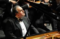 Swan Lake & Liszt - LA Phil, Elim Chan, Yefim Bronfman