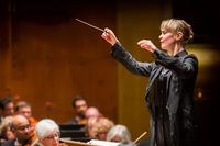 Bartok and Martinu - LA Phil, Mälkki, Roberts