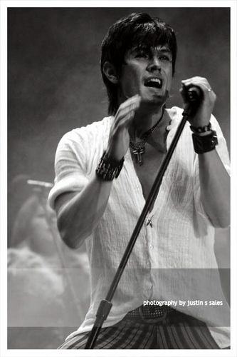 MiG @ MTV Music Summit - Manila, Philippines 2005
