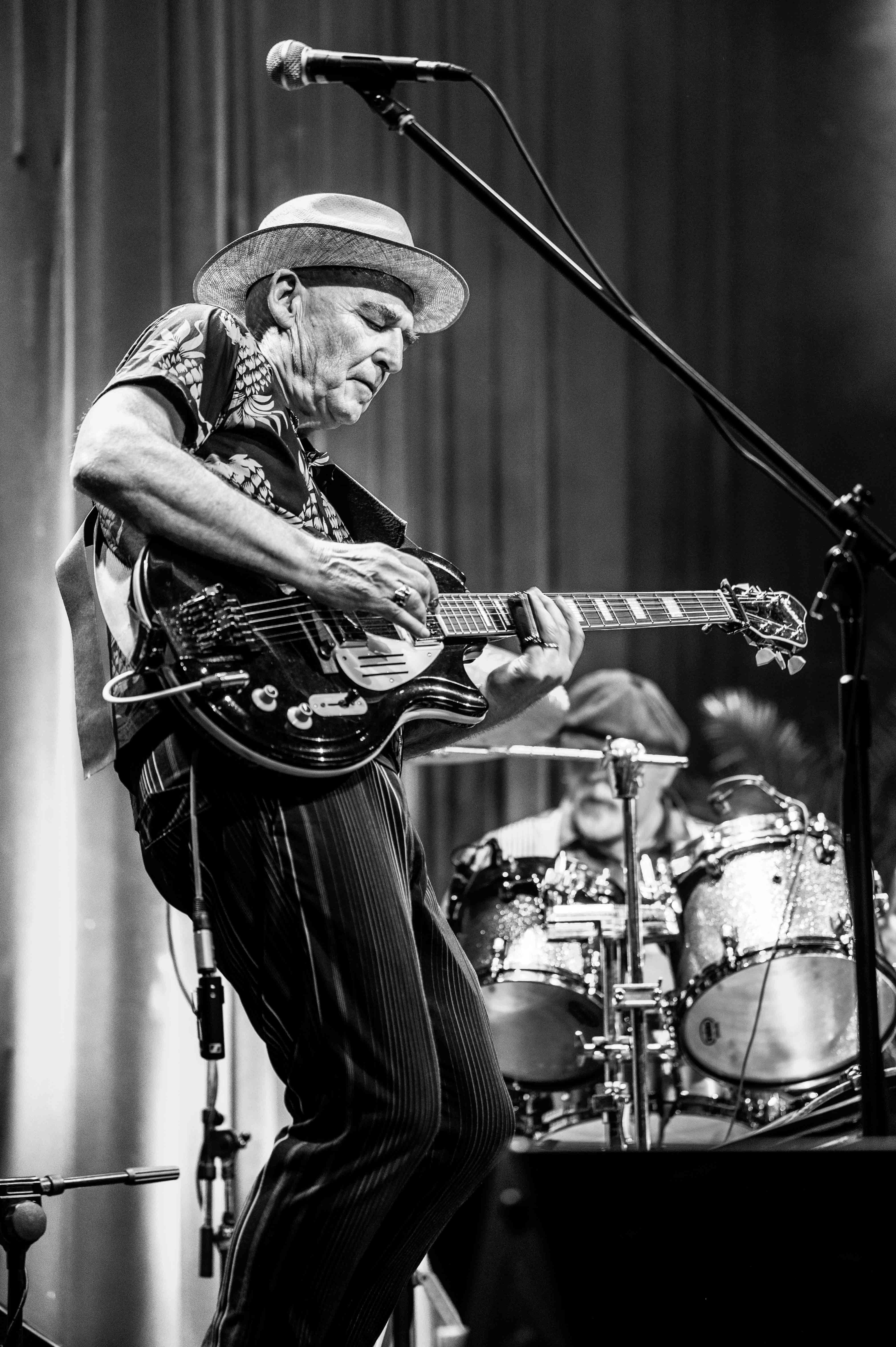 Phil Wiggins — Photo