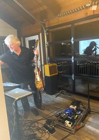 Curtis Wicks (Solo Performance)