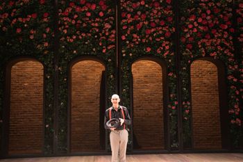 Paul Duckworth as Feste in Twelfth Night © Stephen Vaughan
