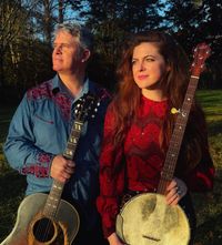 Kelly Hunt & Dirk Powell w/Calvin Arsenia