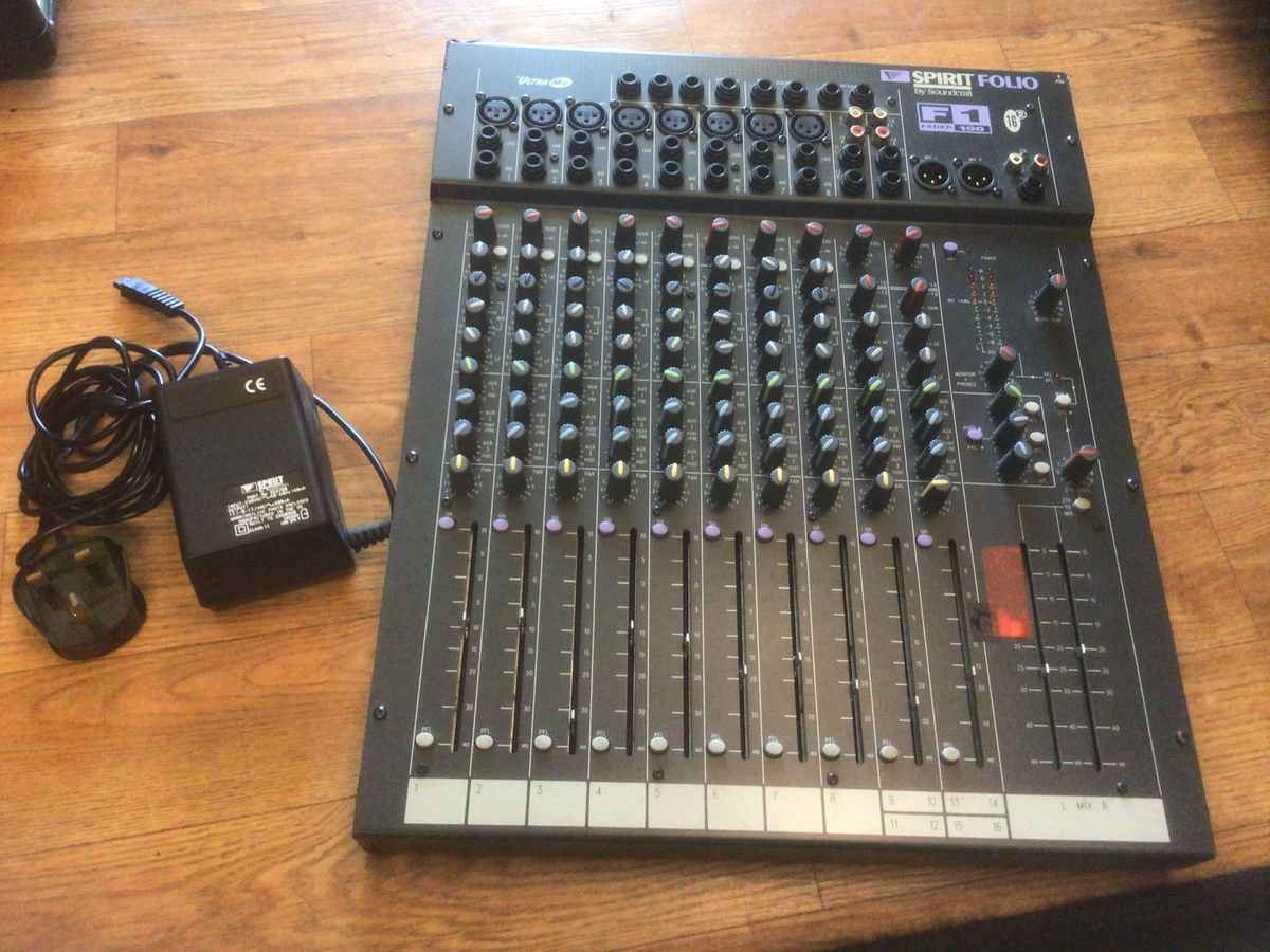 Soundcraft Spirit Folio 12/2 - 12-channel (mono) mixer - (one side not working)
