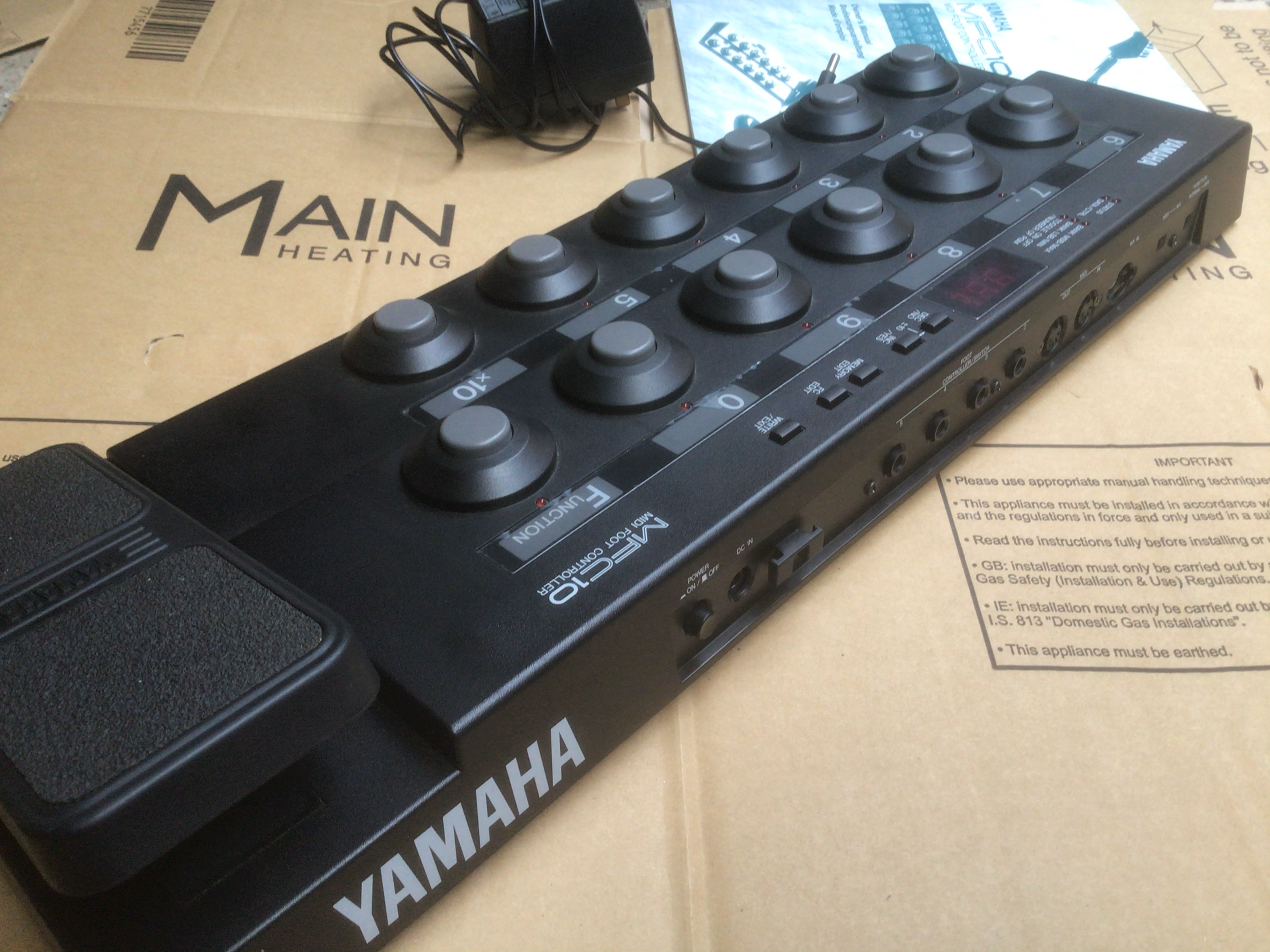 ヤマハ MIDIフットコントローラーYAMAHA MFC-10 ウィンド 