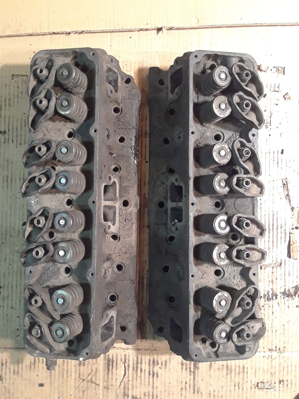 AMC 401/360 Cylinder Heads