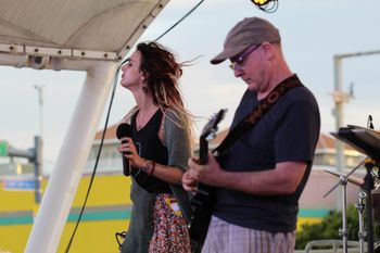 Live on Atlantic - 17th Street
