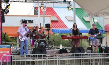 Live on Atlantic - 17th Street
