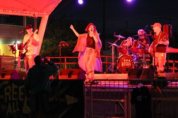 Live on Atlantic - 17th Street
